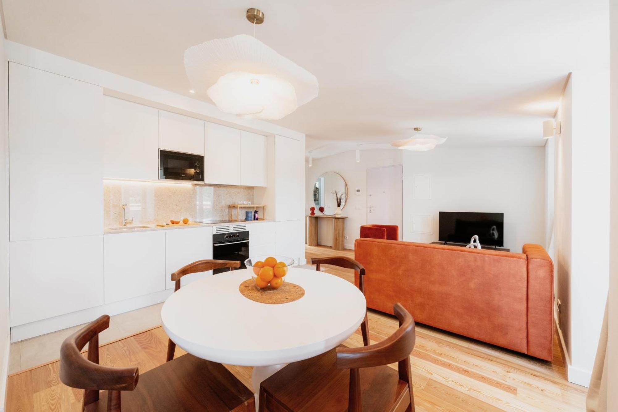 Mary Orange - No 236 2e - Stylish One-bedroom Escape * Lisbon